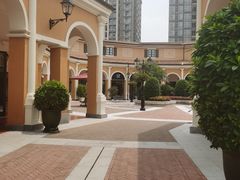 -佛罗伦萨小镇广佛名品奥特莱斯(疏港路店)