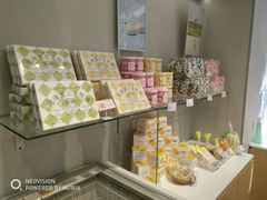 零售区-好利来(丰益桥店)