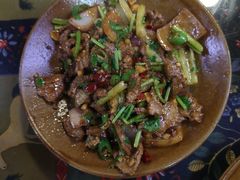 爆炒小黄牛-苗湘食府(十年店)