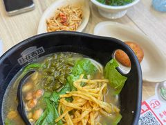 -桂在香知桂林米粉(红博中央公园店)