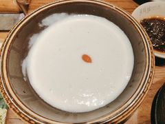 -吴氏老牌坊云南鱼豆花火锅店(通江街店)