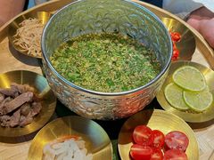 -良米山·云南野生菌过桥米线(上海首店)