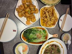 -闫府私房菜(恒隆店)