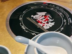 -左庭右院鲜牛肉火锅(金山万达店)