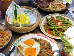 -小小集渔·泰式大排档(太古里香槟店)