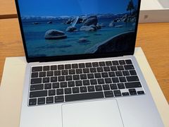 -Apple零售店(华贸购物中心店)