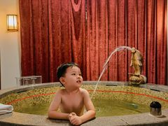 -裕龙汤泉