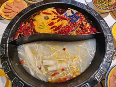 -卤校长老火锅毕节店(招商花园城店)