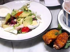 牛油果鸡肉沙拉-比萨玛尚诺(港汇恒隆广场店)