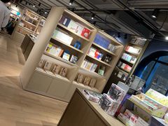 -光海书局(南京东路第一百货店)