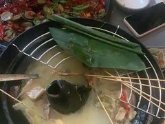 -何师烧烤·香辣蟹·川菜·30年老品牌(太古里旗舰店)