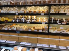 面包甜点陈列柜-御蝶坊生日蛋糕KNAC(创业店)