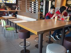 大堂-麦当劳(百荣世贸商城店)