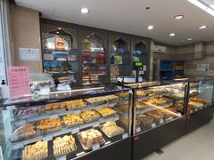 面包甜点陈列柜-洪长兴(云南南路店)