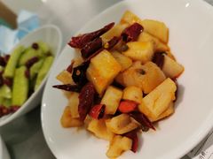 酸辣藕丁-姚姚酸菜鱼·金戈戈香港豉油鸡(喜荟城联名店)