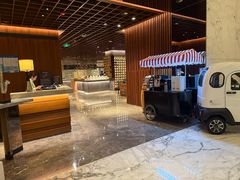 -上海宝华万豪酒店