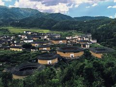 -初溪土楼群