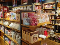 -九木杂物社(新奥购物中心店)