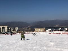 -鳌山滑雪度假区
