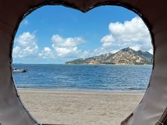 -那琴半岛地质海洋公园