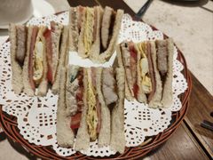 -阿维斯咖啡(镜湖店)
