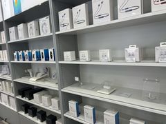 -荣耀授权专卖店(黄浦浙江中路店)