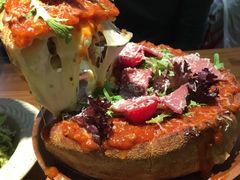 -Dragon Pizza•圆脸龙披萨·牛排餐厅