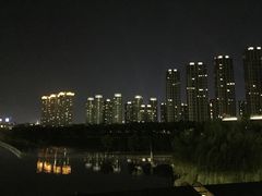 -南京眼步行桥