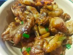 -巴四老城区炭火蛙锅(张江店)