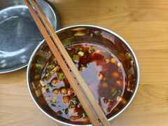 -鸿顺老铁锅美蛙鱼府(解放碑店)