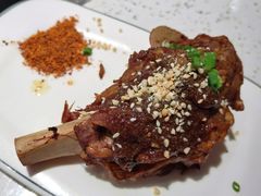 特色烤骨头-三人行骨头王火锅(长寿店)
