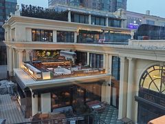 -亮马河大厦停车场