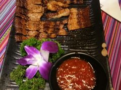 -香巴拉云南餐厅(华莱坞店)