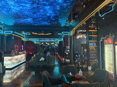 -屋有岛沉浸游戏旗舰店(中山公园店)