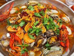 -老东镇啤酒屋海鲜加工·蒸汽海鲜·海鲜烧烤(台东店)