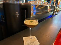 -星巴克臻选(上海合生汇1F店)