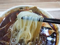 麻辣米线-老字号杨坡红油米线腊汁肉夹馍(东四道巷店)