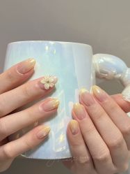-花岐款式专研健康美甲沙龙