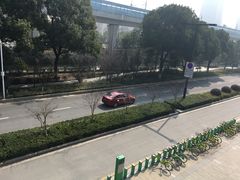 -阳澄湖中路(地铁站)