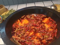 -巴卤社老火锅(财富店)