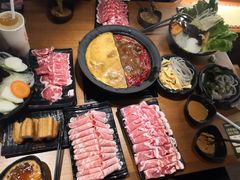 -呷哺呷哺(星光天地店)