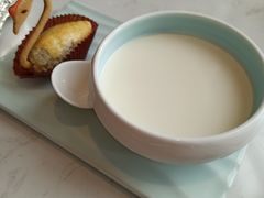 天鹅酥配冻奶-喜粤8号(四海唐人街店)