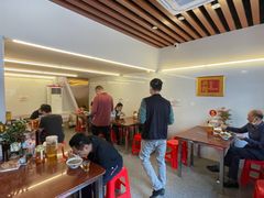 大堂-猪脚洪隆江猪脚饭