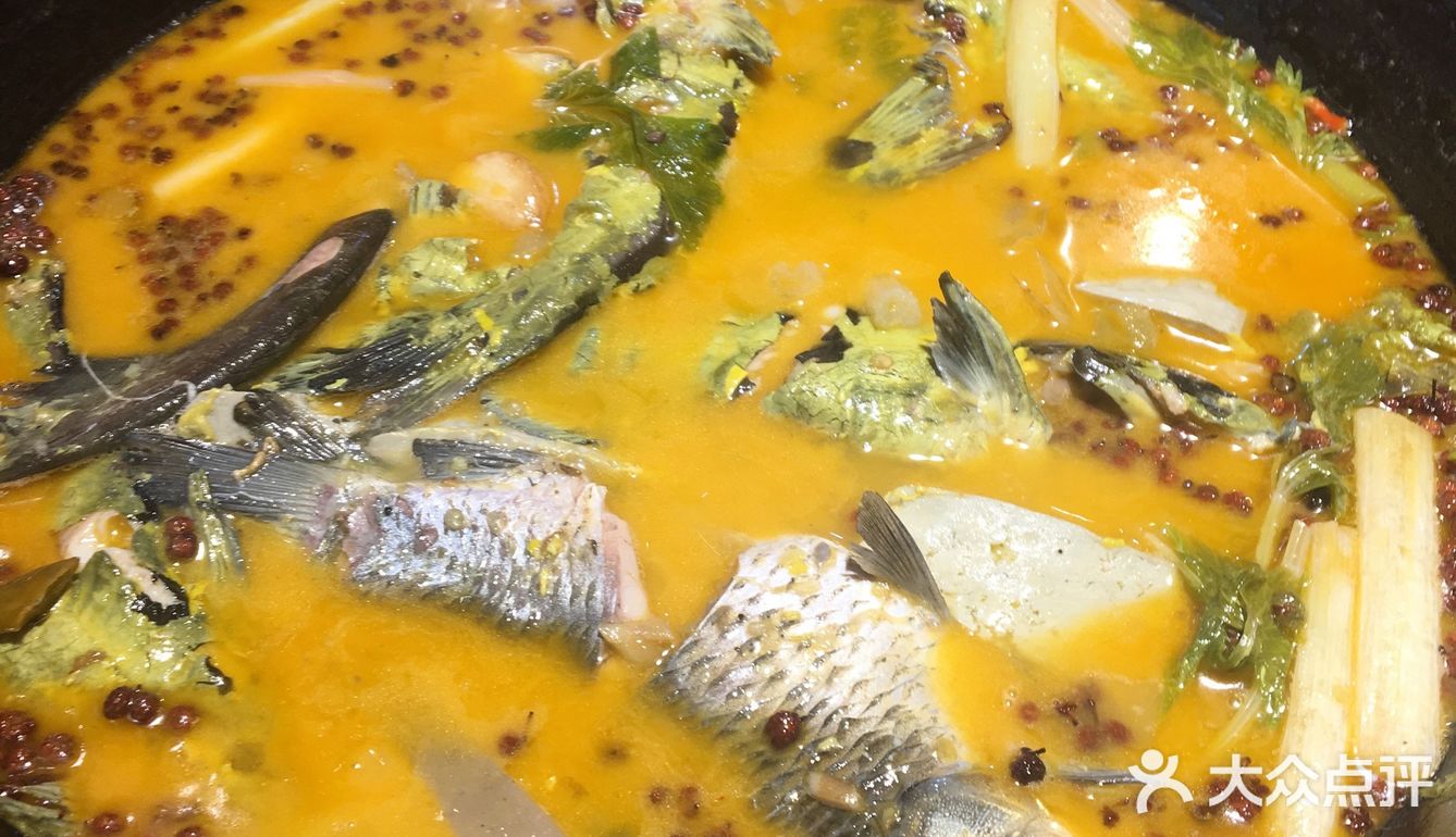 打卡刷屏抖音的边涮边烤的米氏火鱼