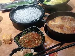 -呷哺呷哺(普陀乐购真北店)