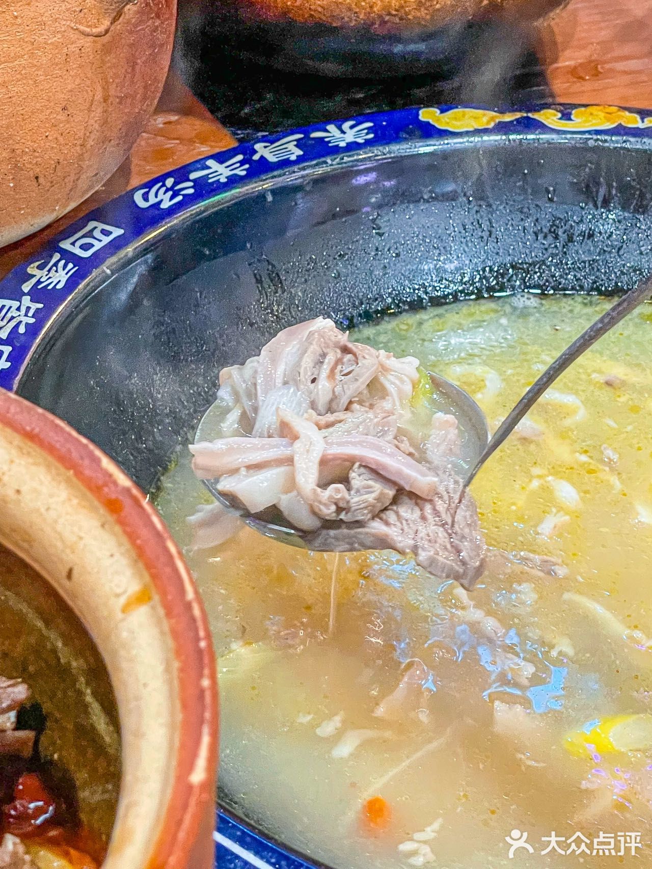 南京的冬天嗦一口酥烂的羊棒骨到底有多爽🥰