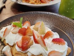 缤纷水果华夫饼-Brut Eatery悦璞食堂(愚园路店)