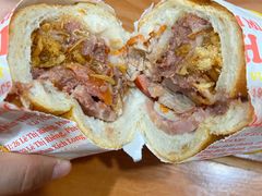 -Bánh Mì Huynh Hoa