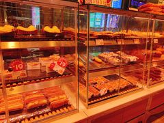面包甜点陈列柜-巴黎贝甜(大宁国际商业广场店)