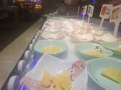 -锤头鲨毛肚海鲜烤肉自助餐厅(国购广场店)